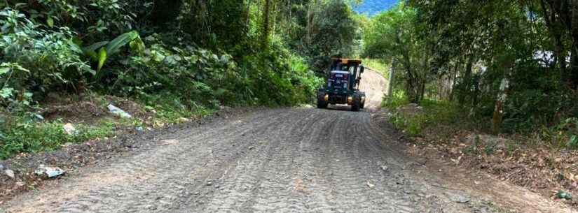 Serviços: Prefeitura de Caraguatatuba realiza limpeza e manutenção nas ruas dos bairros Pegorelli e Perequê-Mirim