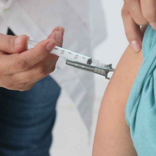 Caraguatatuba vacina mais de 2 mil pessoas com mais de 25 anos contra Covid na próxima semana