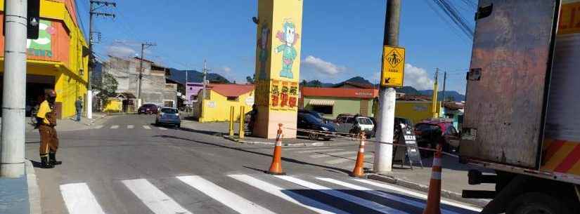 Prefeitura de Caraguatatuba pinta mais de 600 metros quadrados em sinalização no mês de julho