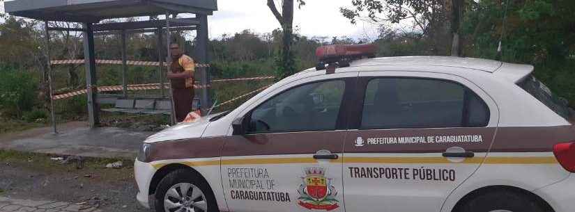 Abrigos de pontos de ônibus de Caraguatatuba são alvos de vandalismo e acidente