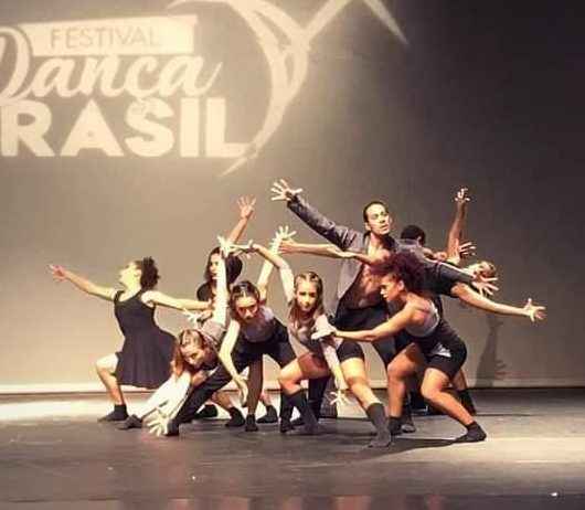 Balé Jovem de Caraguatatuba é selecionado para 38° Festival de Dança de Joinville