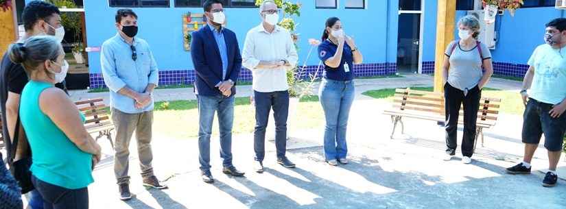 Prefeitura de Caraguatatuba faz entrega da Carteira de Identificação da Pessoa com Transtorno do Espectro Autista - CIPTEA