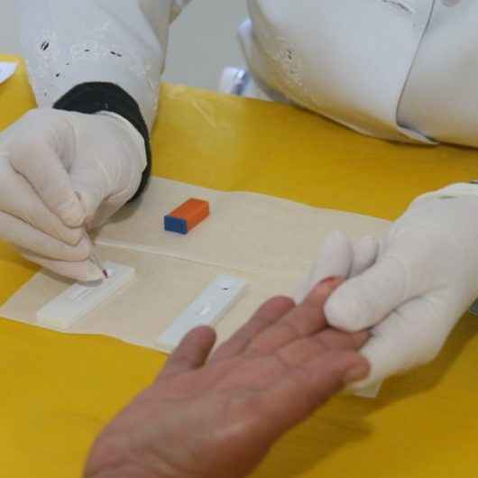 Unidades de saúde iniciam Campanha ‘Fique Sabendo’ e ofertam testes rápidos de sífilis e HIV