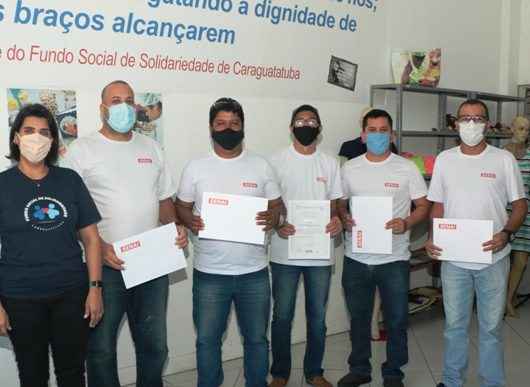 Alunos recebem certificados do curso de NR 10 – Segurança em Instalações e Serviços de Eletricidade