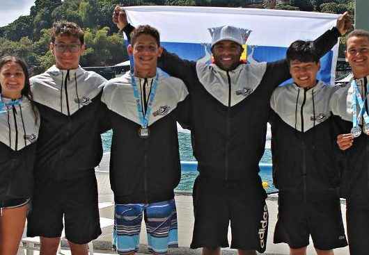 Nadadores de Caraguatatuba conquistam medalhas em campeonato nacional na Bahia