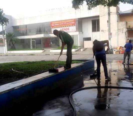 Prefeitura de Caraguatatuba realiza lavagem de praças públicas