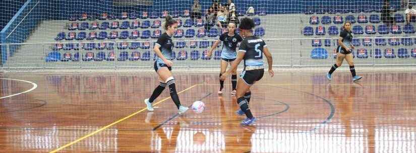 Equipe de Caraguatatuba é vice-campeã no futsal feminino