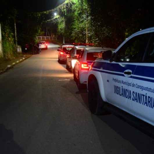 Prefeitura de Caraguatatuba interrompe festa clandestina em chácara no Cantagalo