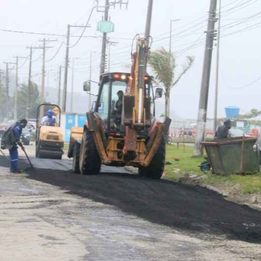 Avenida Maria de Lourdes da Silva Kfouri, no Massaguaçu, recebe recapeamento asfáltico