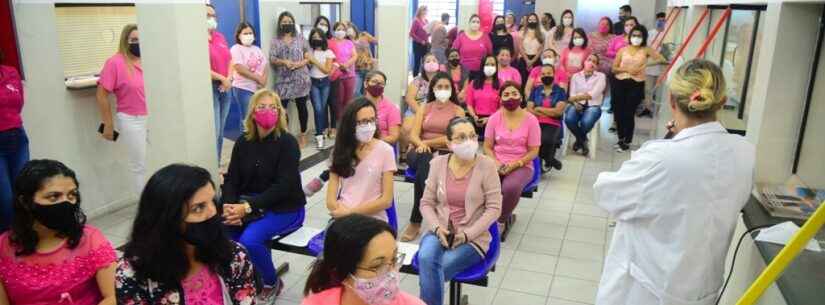 Funcionárias da Prefeitura de Caraguatatuba assistem palestra de prevenção ao câncer de mama