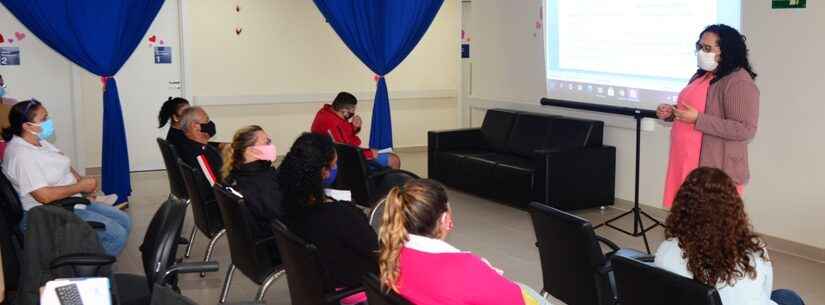 Pacientes do CAPS AD de Caraguatatuba participam de encontro que reforça importância da prevenção ao câncer de mama e colo de útero