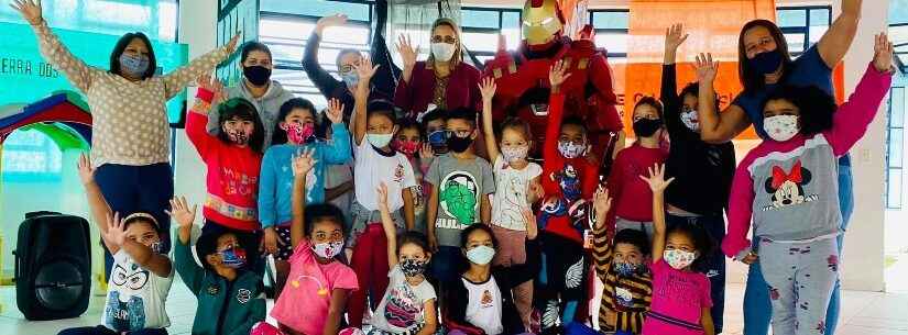 Educação de Caraguatatuba desenvolve ações com participação de super-herói no combate à dengue