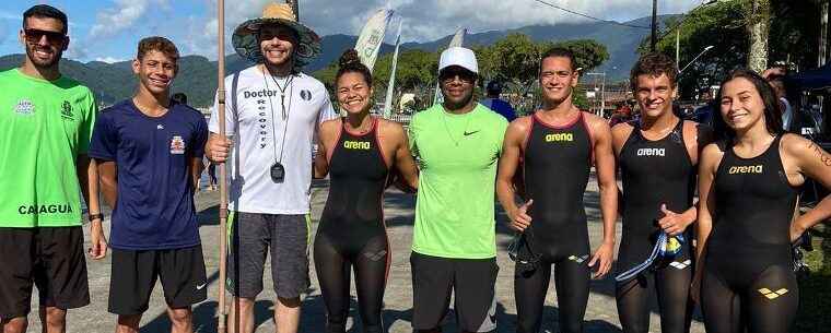 Nadadores de Caraguatatuba quebram recordes na Maratona Aquática 14 Bis Nadadores de Caraguatatuba quebram recordes na Maratona Aquática 14 Bis