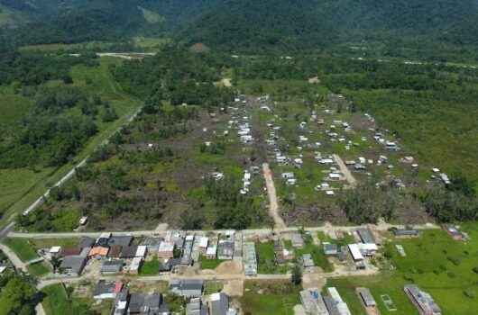 Prefeitura de Caraguatatuba inicia fiscalização de áreas irregulares com uso de drone Prefeitura de Caraguatatuba inicia fiscalização de áreas irregulares com uso de drone