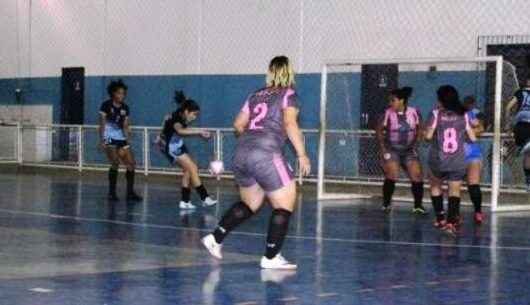Continuam as partidas classificatórias do 1º Caraguá Woman de Futsal