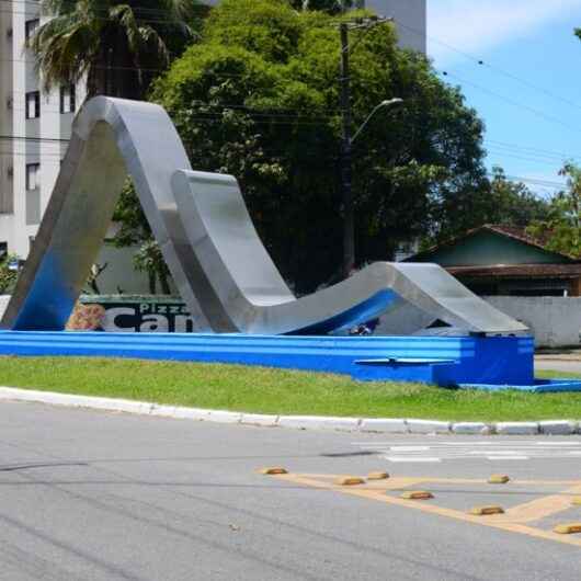 Prefeitura de Caraguatatuba revitaliza monumento homenagem aos 150 anos do município