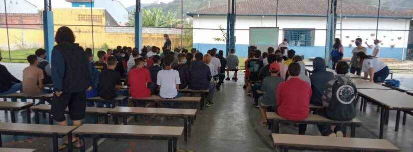 ‘Novembro Azul’: palestra para professores e alunos marca terceira semana das ações promovidas pela Saúde