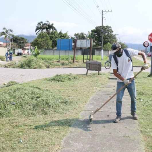 Prefeitura de Caraguá convoca mais bolsistas do PEAD para atuar na limpeza urbana