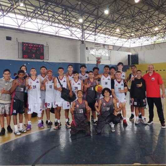 Equipe de Caraguatatuba vence jogos pelo Campeonato Paulista de Basquete