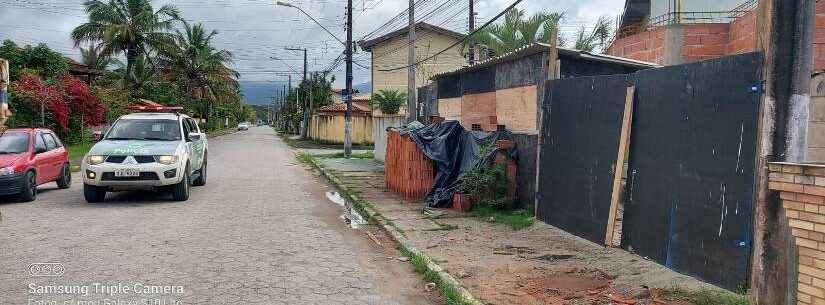 Prefeitura de Caraguatatuba realiza desobstrução de vias nos bairros Capricórnio e Delfim Verde