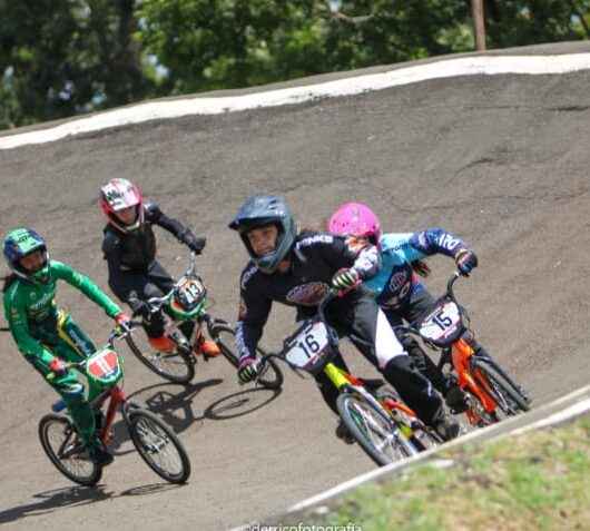 BMX de Caraguatatuba termina 2021 com título brasileiro