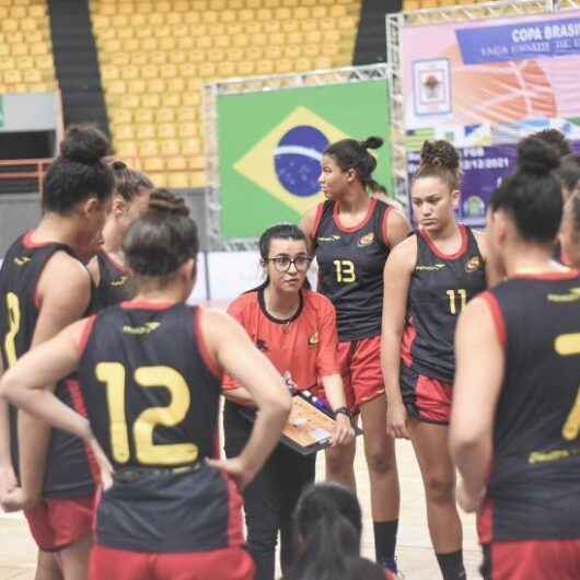 Com técnica e atleta de Caraguatatuba, Seleção Paulista de Basquete Feminino Sub-17 vence Copa Brasil de Basquete