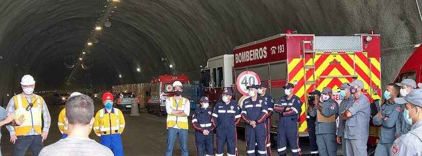 SAMU auxilia no regaste às vítimas de acidente durante simulado na nova serra Rodovia dos Tamoios