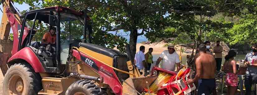 Após denúncia, Prefeitura de Caraguatatuba faz limpeza na Praia do Capricórnio/Lagoa Azul