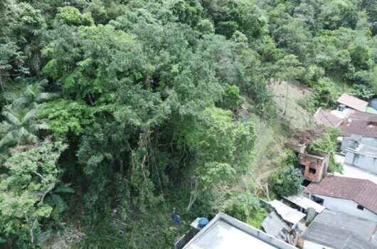 Principais ocorrências da Defesa Civil de Caraguatatuba em dezembro são os escorregamentos de terra Principais ocorrências da Defesa Civil de Caraguatatuba em dezembro são os escorregamentos de terra