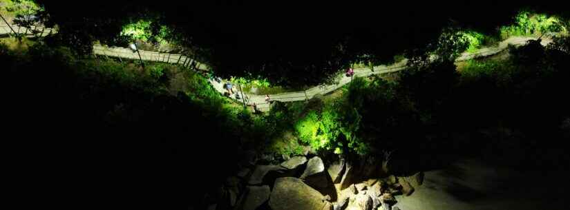 Trilha da Pedra da Freira iluminada: mais um ponto turístico valorizado em Caraguatatuba
