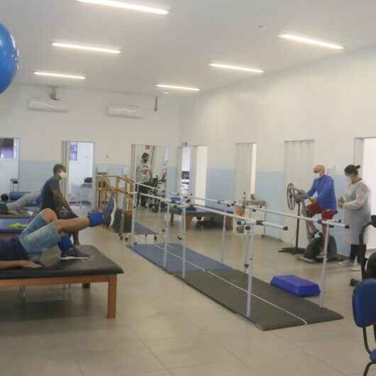 Caraguatatuba promove mutirão de triagem para reduzir fila de espera do Setor de Reabilitação