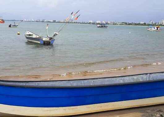 Prefeitura vistoria embarcações que concorrem ao chamamento público do Entreposto de Pesca do Camaroeiro