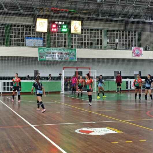 Caraguatatuba é vice-campeã da XV Copa Mantiqueira de Futsal Feminino