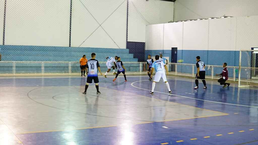 Disputas de pênaltis e goleadas marcam início do Torneio de Aniversário da  Cidade de Futsal – Prefeitura de Caraguatatuba