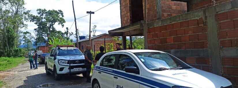 Prefeitura de Caraguatatuba notifica mais duas construções irregulares no Perequê-Mirim