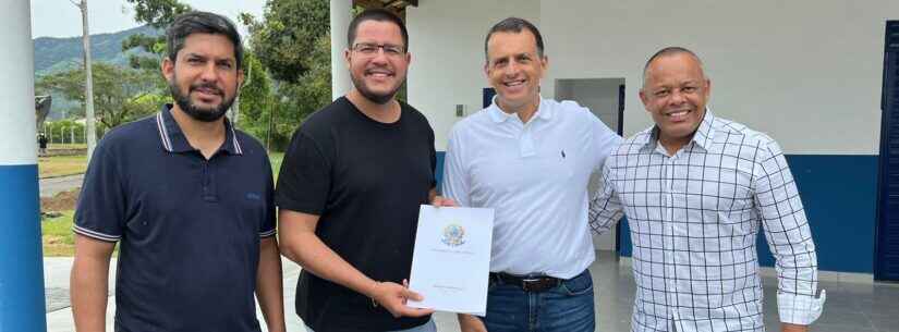 Prefeito Aguilar Junior recebe prestação de contas de deputado federal Marco Bertaiolli