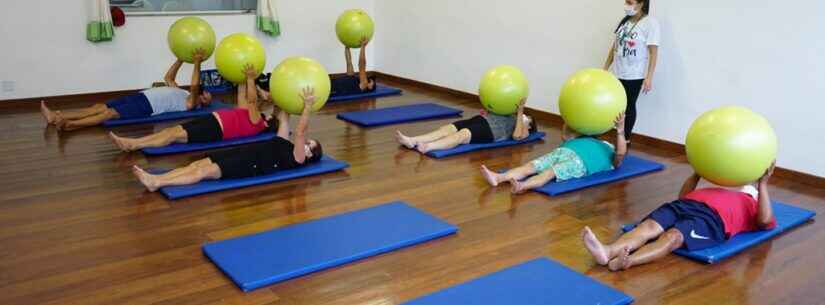 Caraguatatuba oferece aulas de pilates para frequentadores do Ciapi