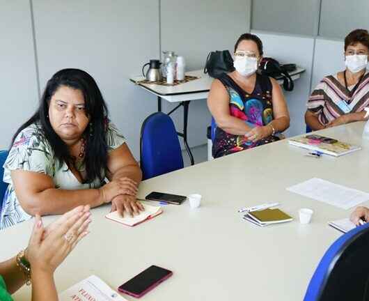 Profissionais do desenvolvimento social de Itaquaquecetuba procuram Caraguatatuba para aprender sobre a escuta especializada do município