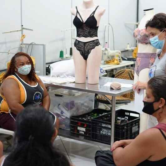 Qualificação: Fundo Social de Caraguatatuba inicia curso de Lingerie