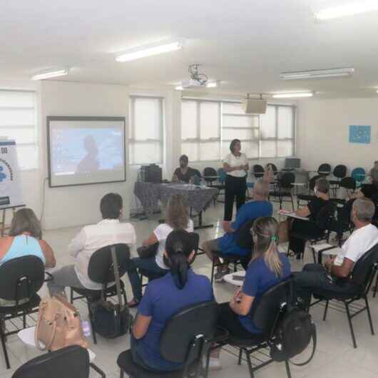 Fundo Social de Caraguatatuba reúne instituições para fortalecer parcerias e atendimentos