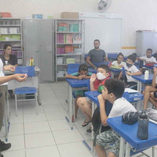 Acompanhamento da frequência escolar dos beneficiários do Programa Auxílio Brasil é retomado em abril