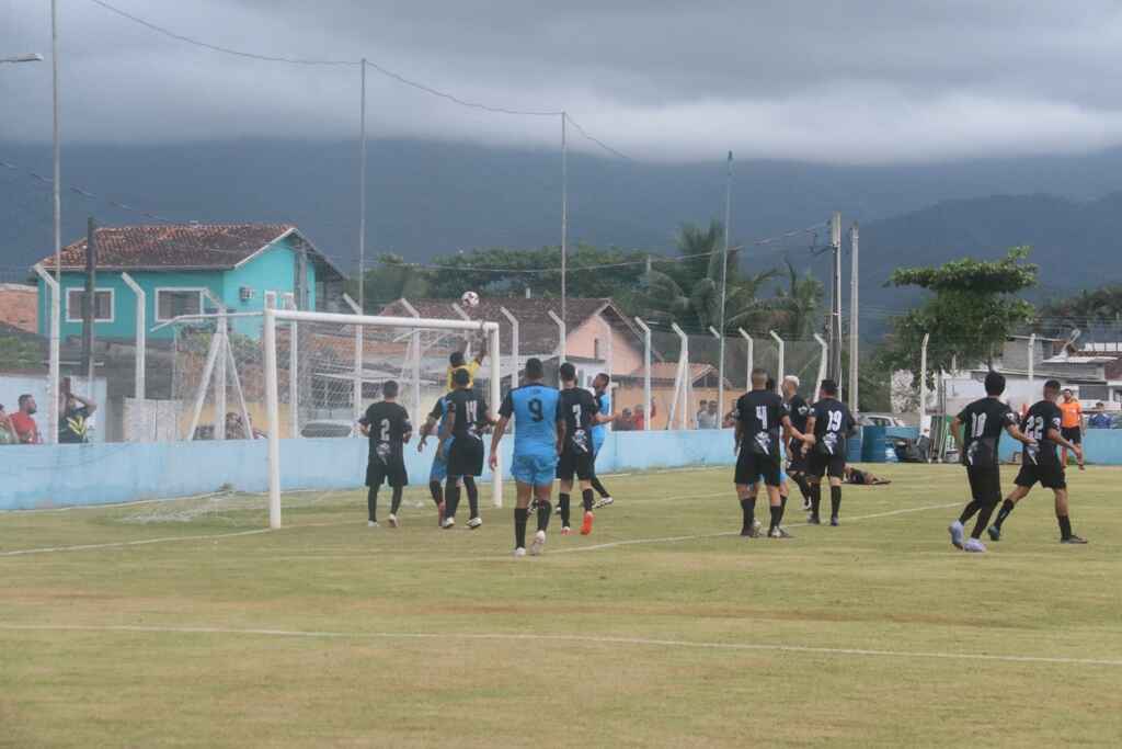 Torneio de Aniversário de Futebol de Campo: Equipes conquistam últimas  vagas das Oitavas de Final – Prefeitura de Caraguatatuba