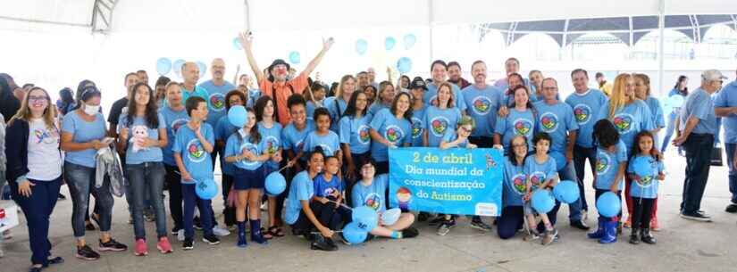 Encontro para conscientização sobre Transtorno do Espectro Autista reúne mais de 150 pessoas na Praça da Cultura