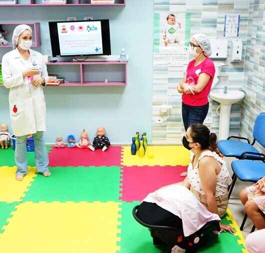 Doadoras de leite materno conhecem Banco de Leite Humano e contam suas experiências