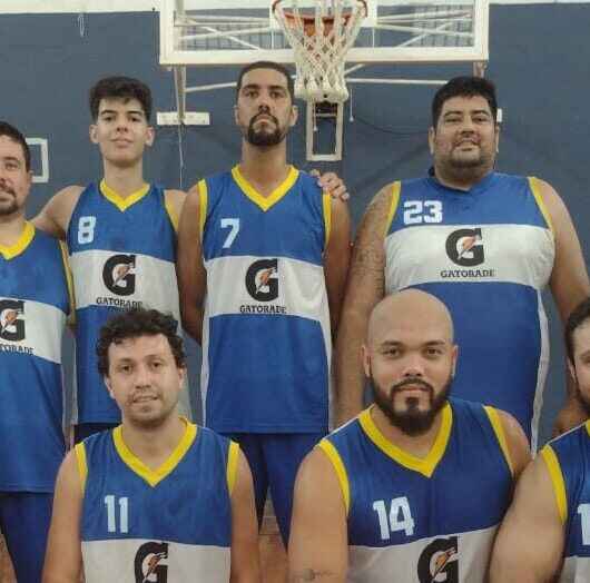 Basquete adulto masculino de Caraguatatuba continua invicto na Copa Metropolitano