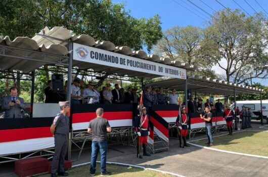 Prefeito de Caraguatatuba participa da troca do comando do CPI-1 da Polícia Militar em São José dos Campos Prefeito de Caraguatatuba participa da troca do comando do CPI-1 da Polícia Militar em São José dos Campos