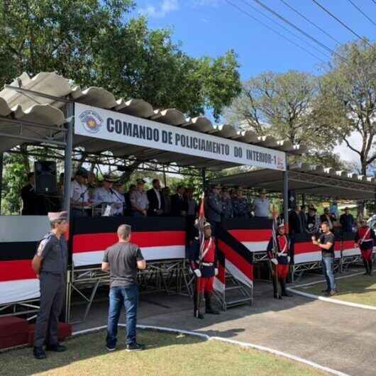 Prefeito de Caraguatatuba participa da troca do comando do CPI-1 da Polícia Militar em São José dos Campos