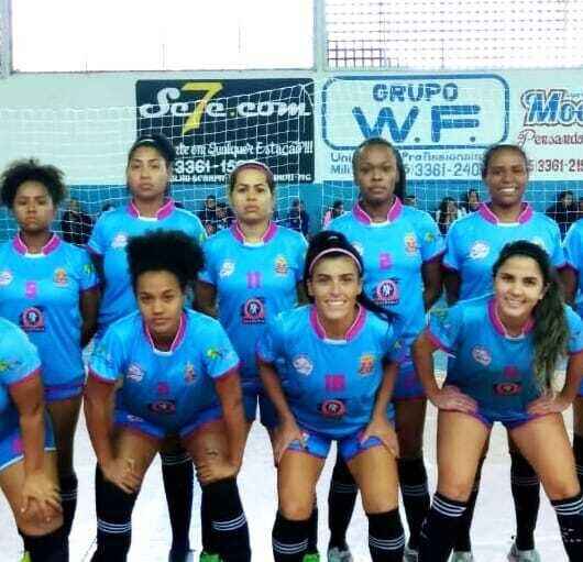 Caraguatatuba é campeã em torneio de futsal feminino em Minas Gerais