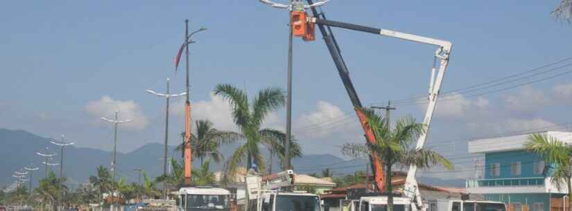 Secretaria de Obras dá continuidade ao serviço de iluminação pública na região central até o Porto Novo