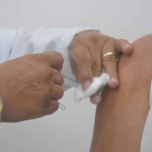 Caraguatatuba tem 45% do público alvo imunizado contra gripe e campanha encerra em 3 de junho